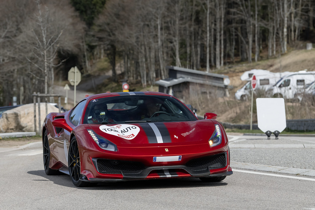Ferrari 488 Pista